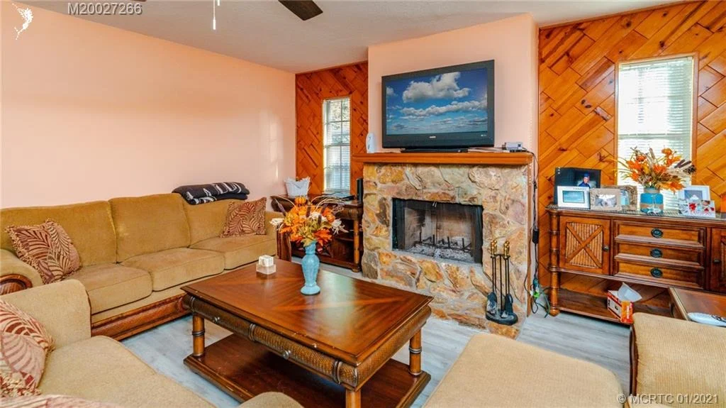 Photo of 7910 SE River Lane