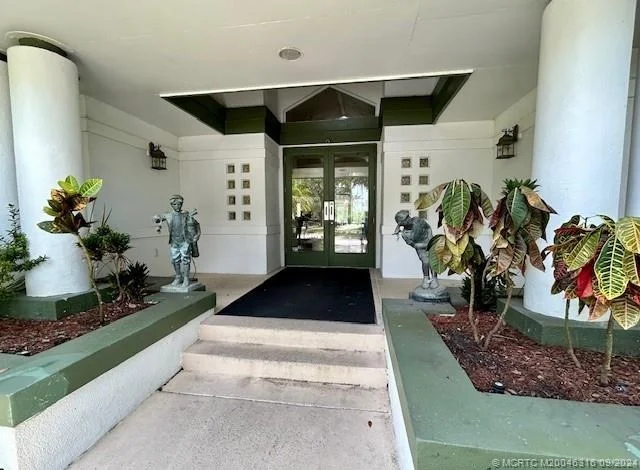 Photo of 7108 SE Twin Oaks Circle