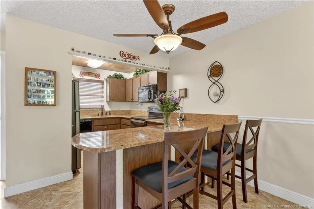 Photo of 330 SW Winnachee Drive