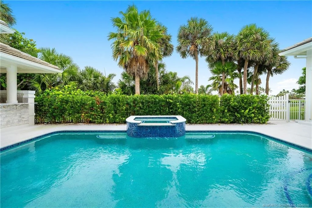 Photo of 2925 SE Dune Drive