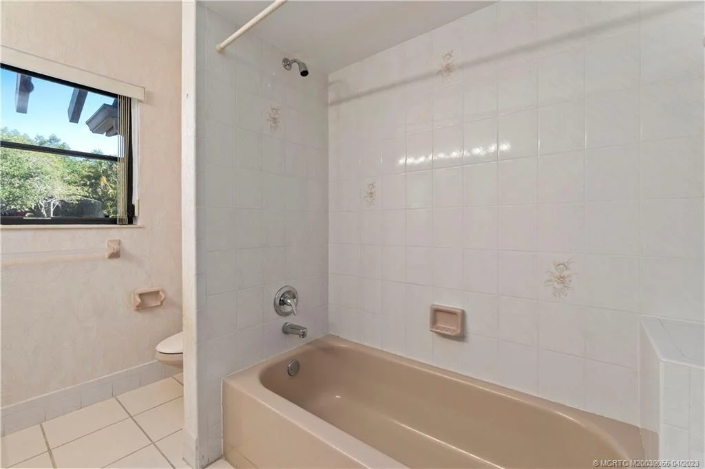 Photo of 5374 SE Inlet Place