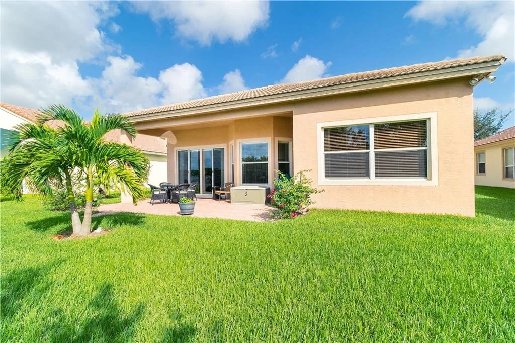 Photo of 1513 SE Legacy Cove Circle