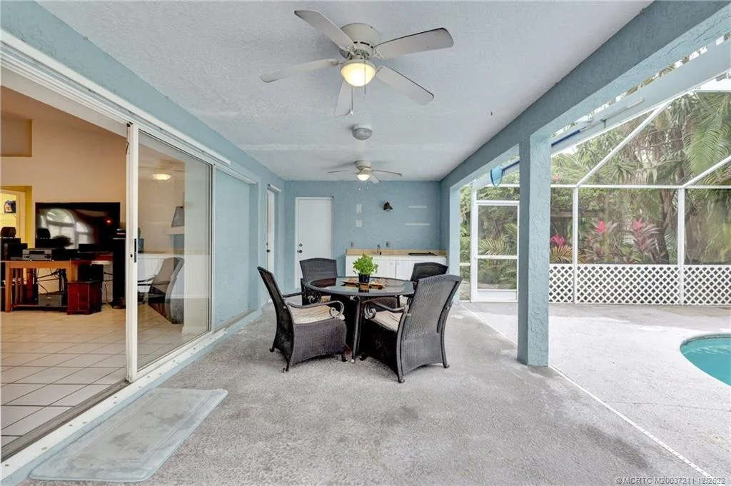 Photo of 4212 SE Rainbows End