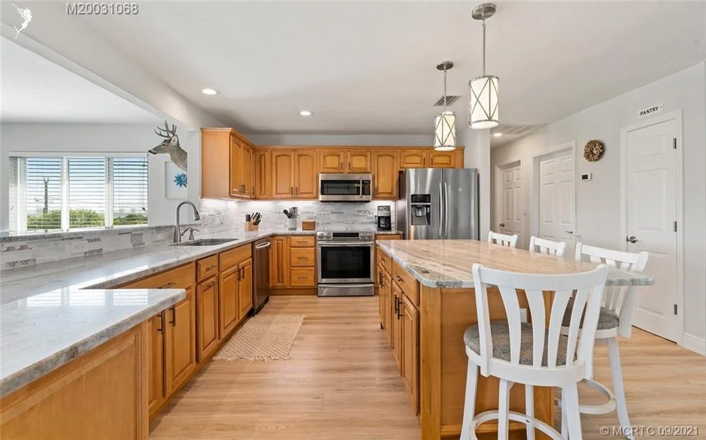 Photo of 1205 NE Oceanview Circle