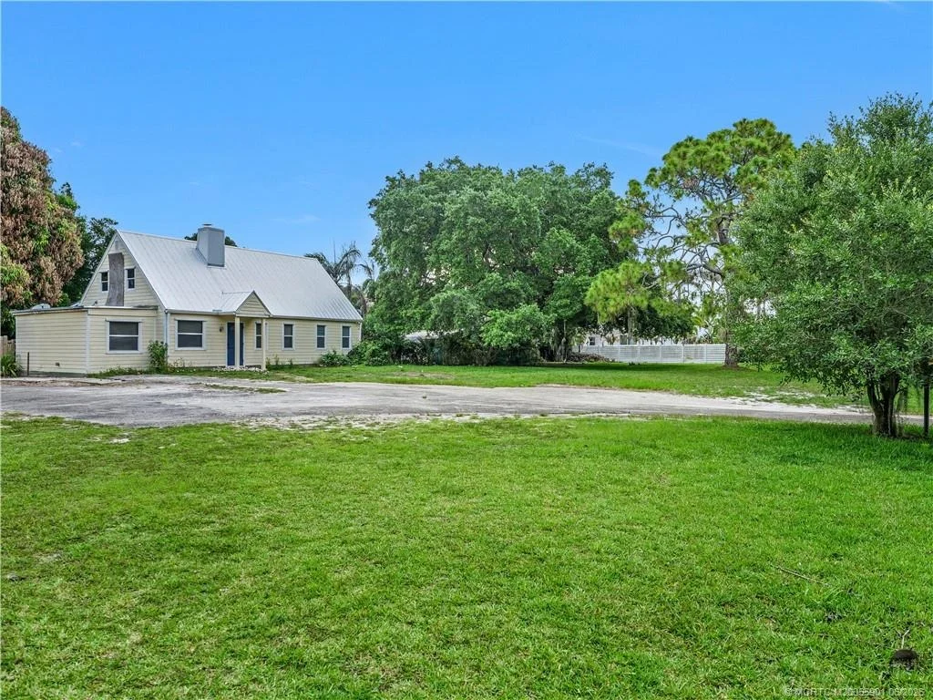 Photo of 1699 NW Britt Road