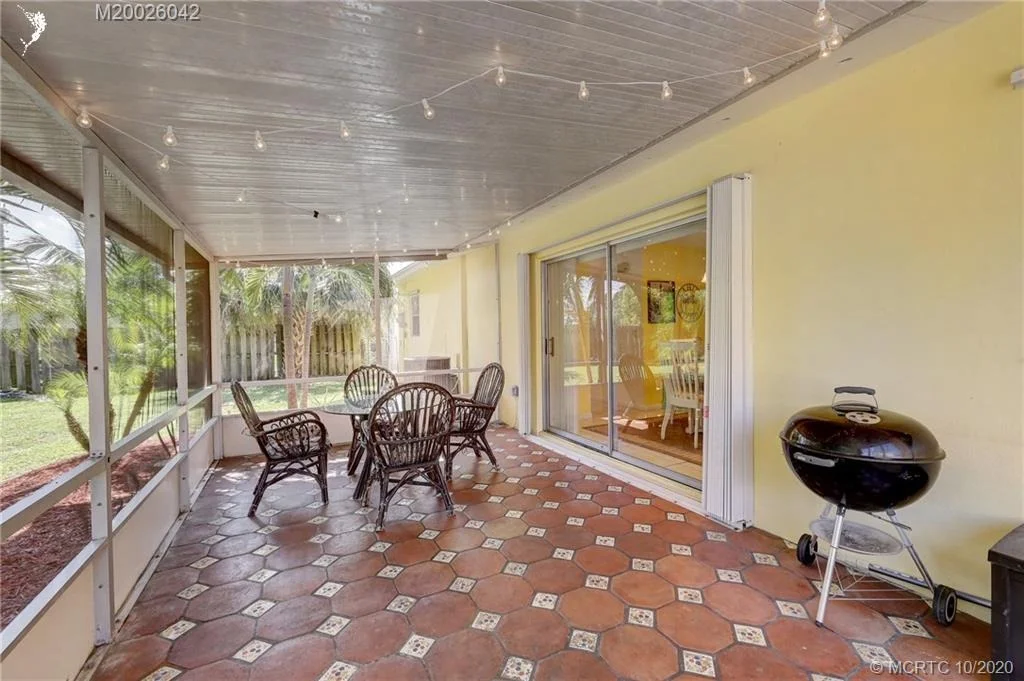 Photo of 1123 SE Alamanda Lane