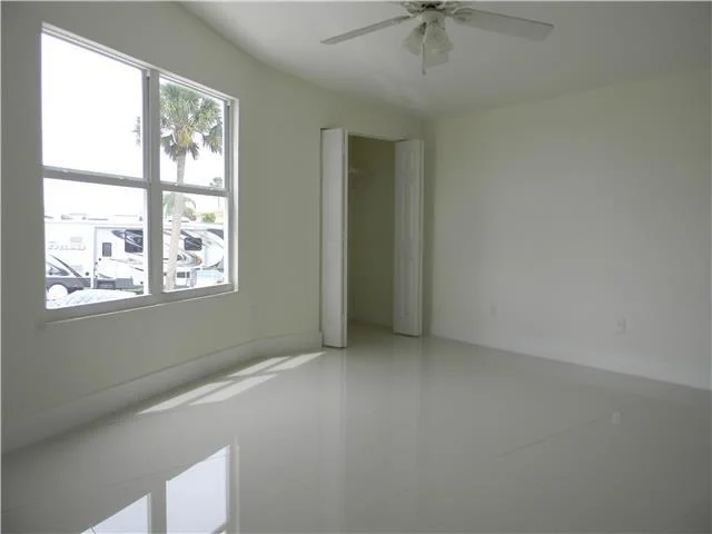 Photo of 10 Nettles Boulevard