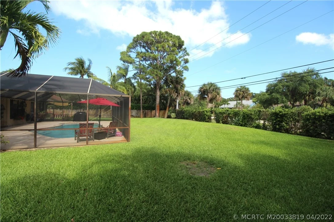 Photo of 3870 SE Quanset Terrace
