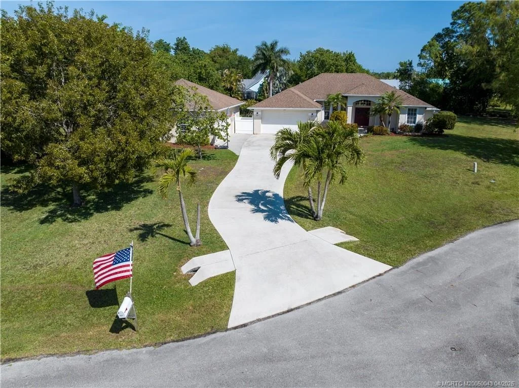 Photo of 1945 SE Emerald Court