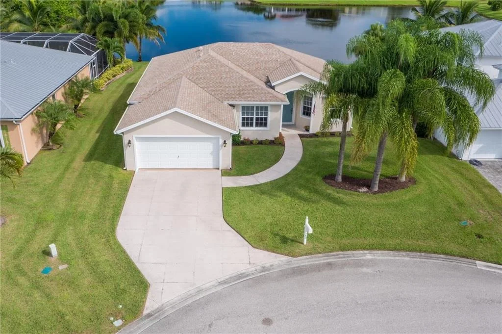Photo of 543 NW Ember Way