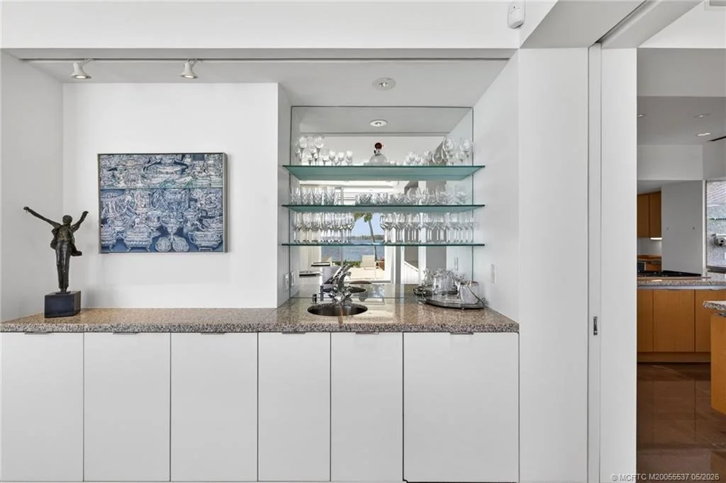 Photo of 7034 SE Harbor Circle