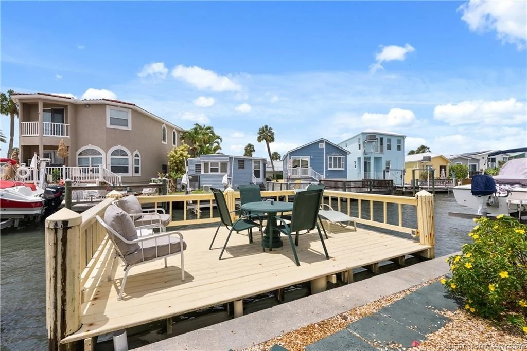 Photo of 140 Nettles Boulevard