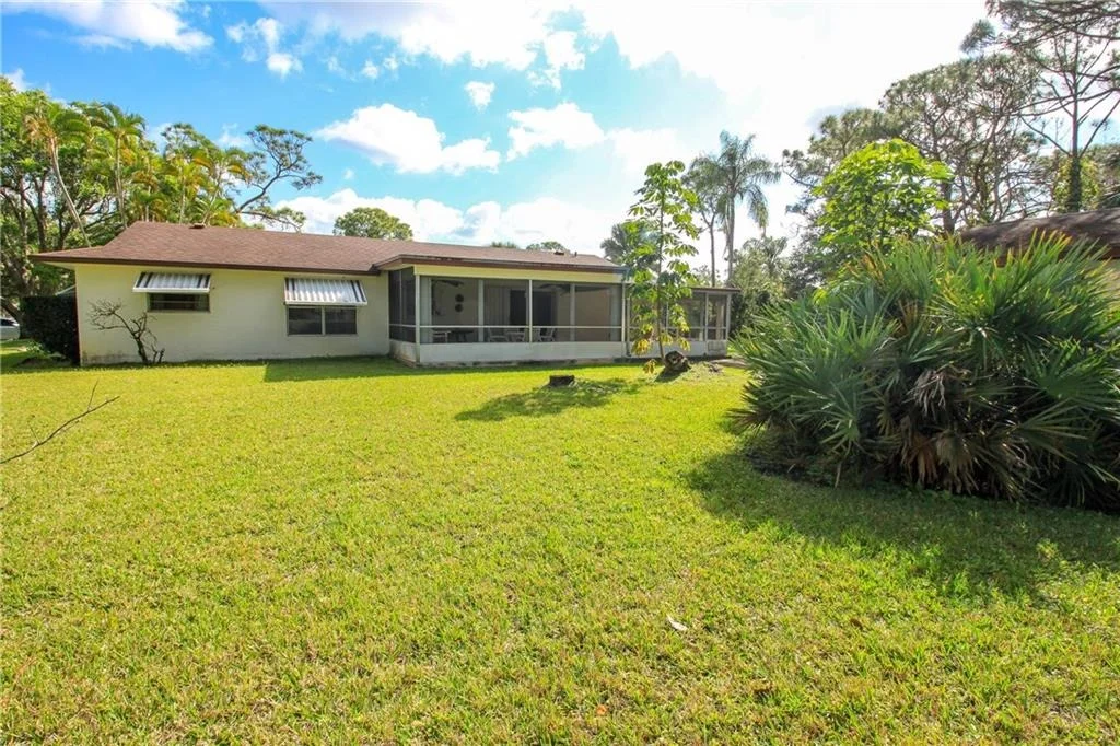 Photo of 5500 SE Paramount Drive