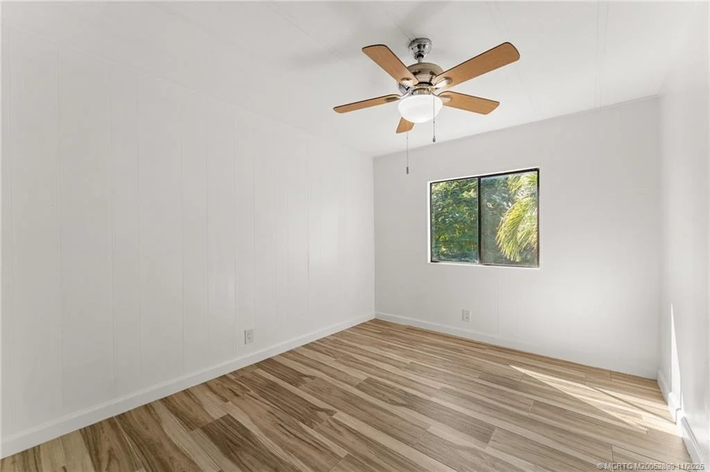 Photo of 2733 SW Thunderbird Trail