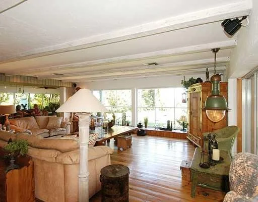 Photo of 1003 SE RIVERSIDE Drive