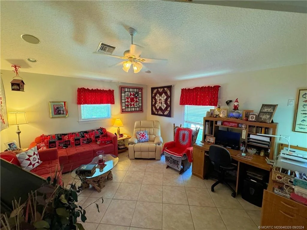 Photo of 4225 SE Centerboard Lane