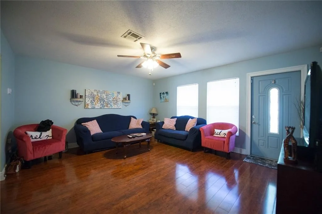 Photo of 984 NW 12th Terrace