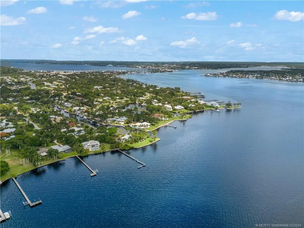 Photo of 1809 NW Bright River Point