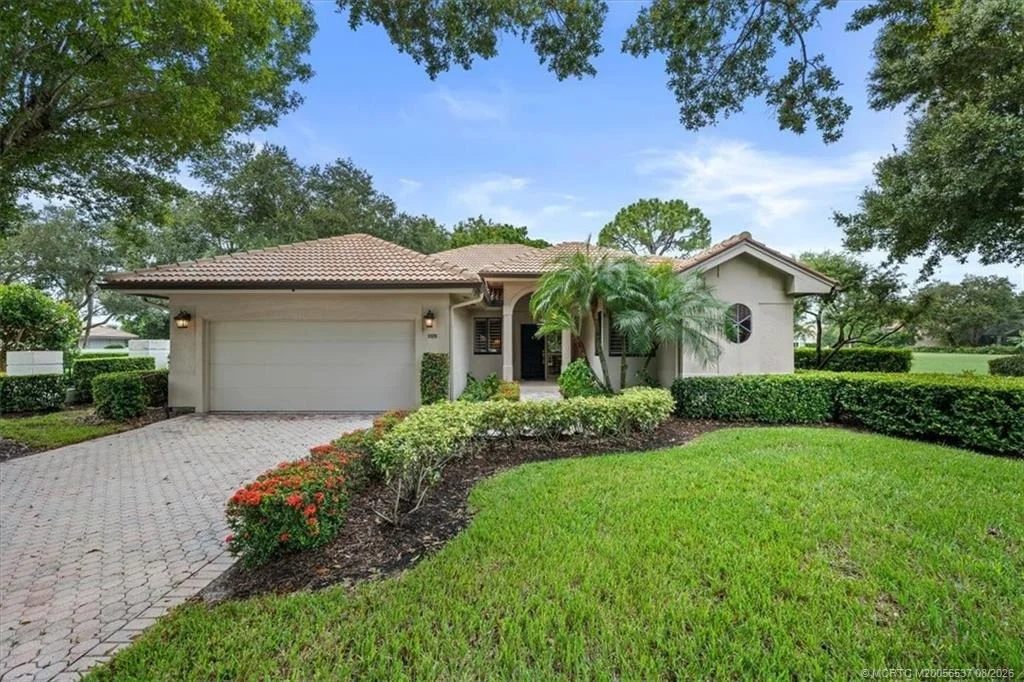 Photo of 3378 SE Cambridge Drive