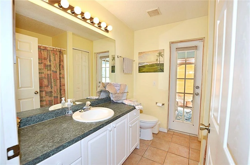Photo of 1065 NE Oceanview Circle