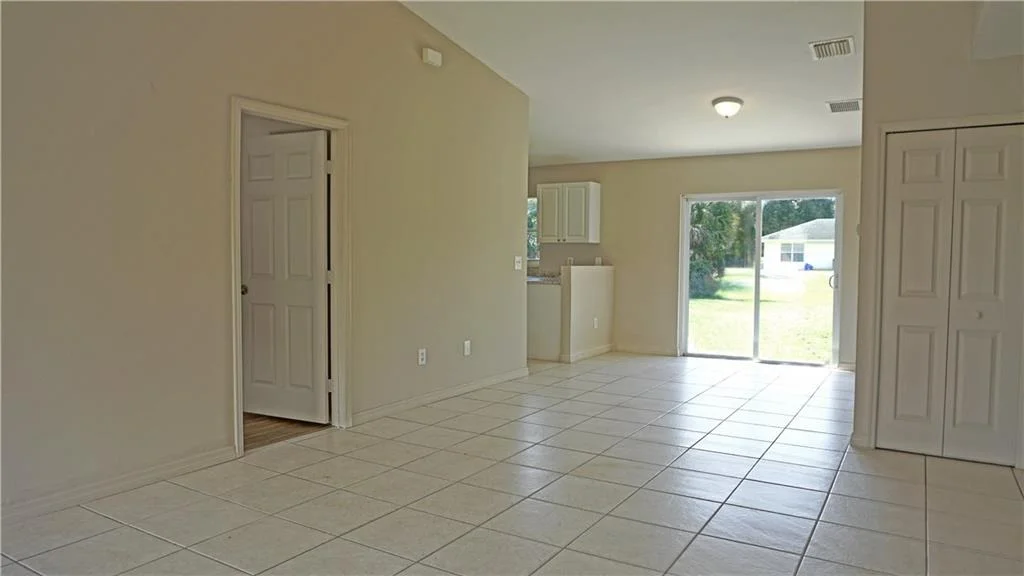 Photo of 3245 NW 34th Avenue