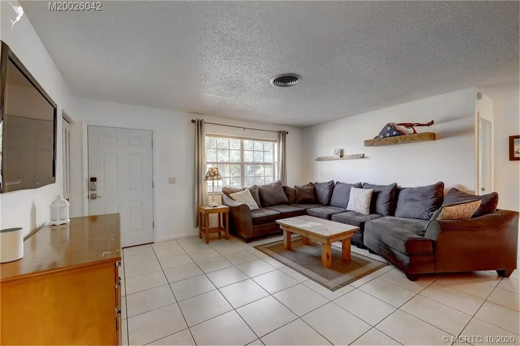 Photo of 1123 SE Alamanda Lane