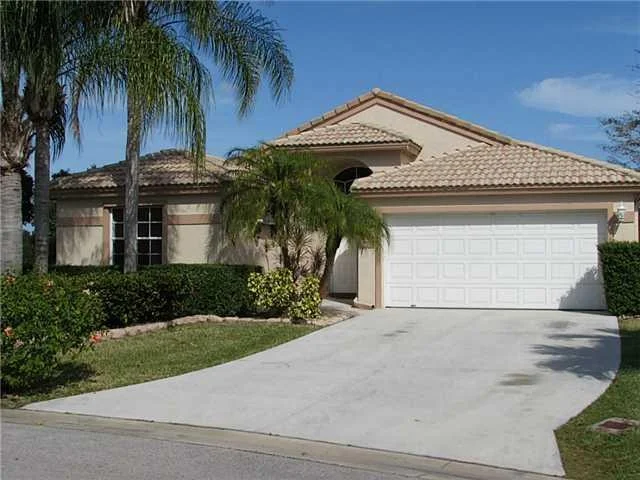 Photo of 3001 SE Kingsmill Place