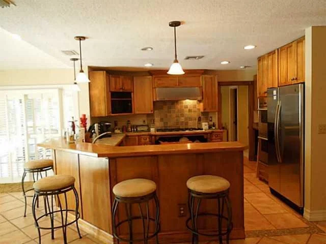 Photo of 609 NW Howard Creek Lane