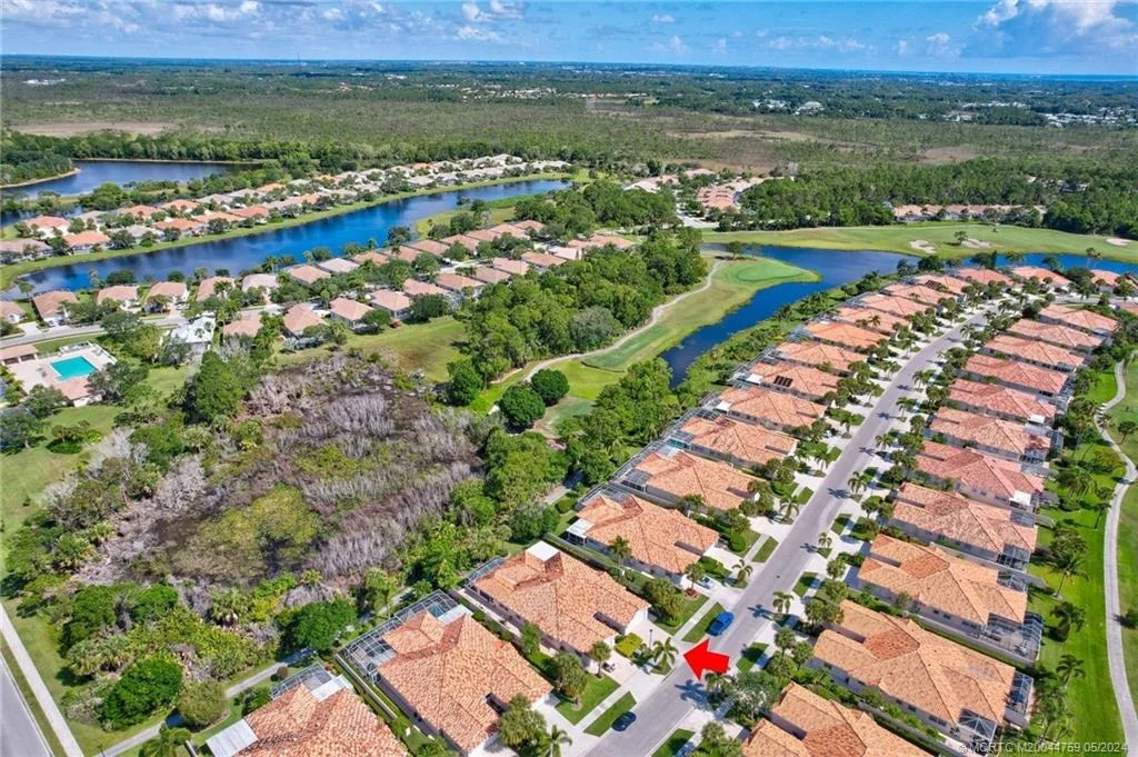 Photo of 8352 SE Double Tree Drive SE