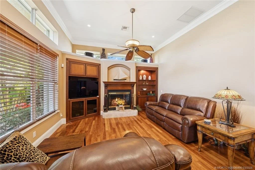 Photo of 2492 NW Everglades Boulevard