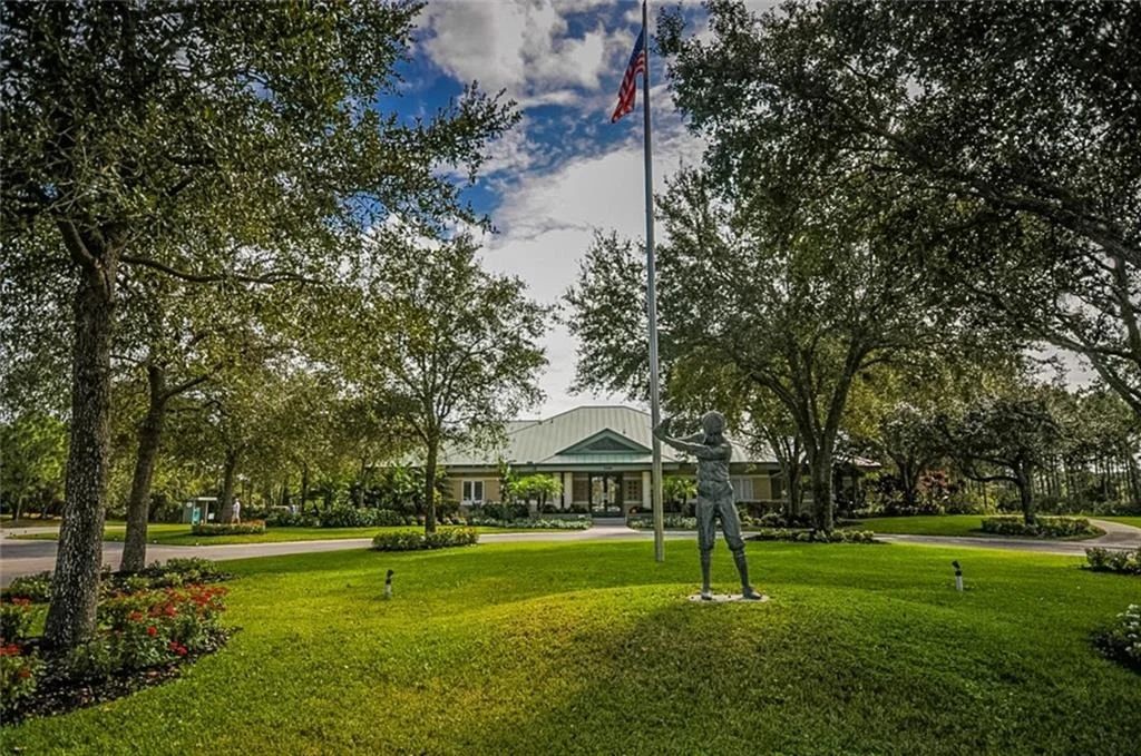 Photo of 3408 SE Fairway Oaks Trail