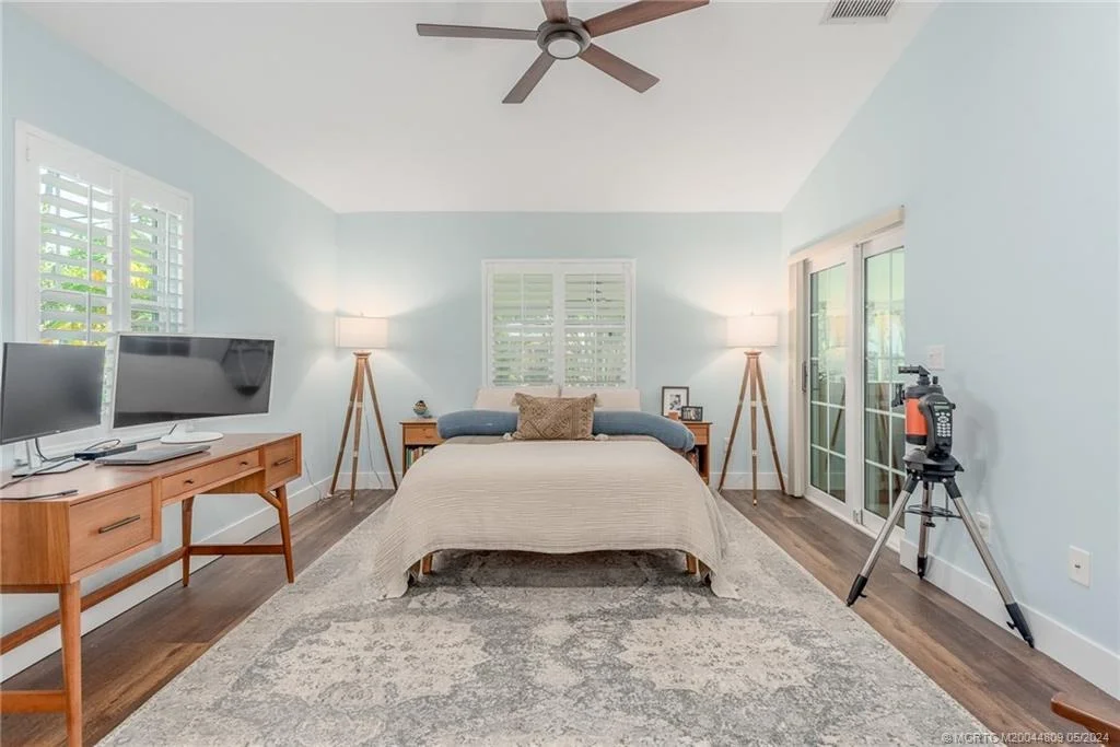 Photo of 526 SW Rustic Circle