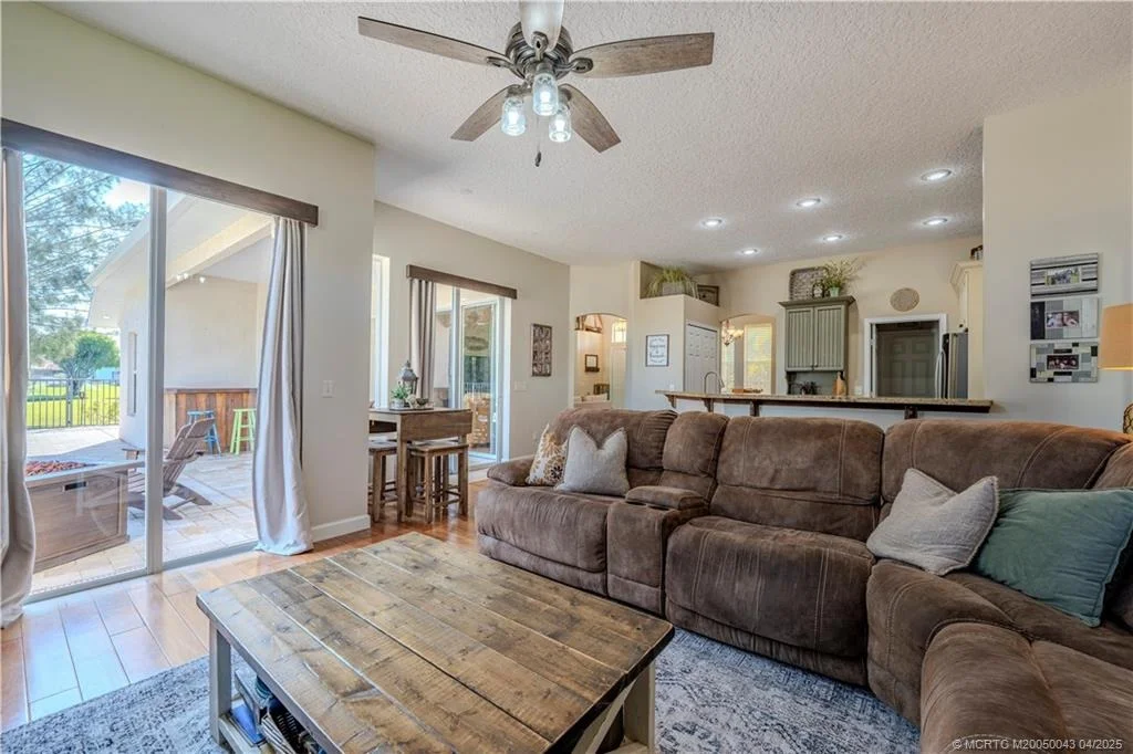 Photo of 1945 SE Emerald Court