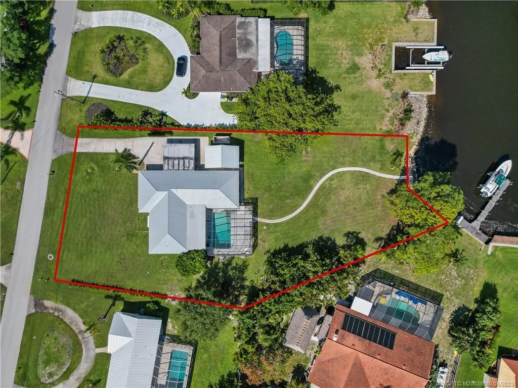 Photo of 1619 NW River Trail