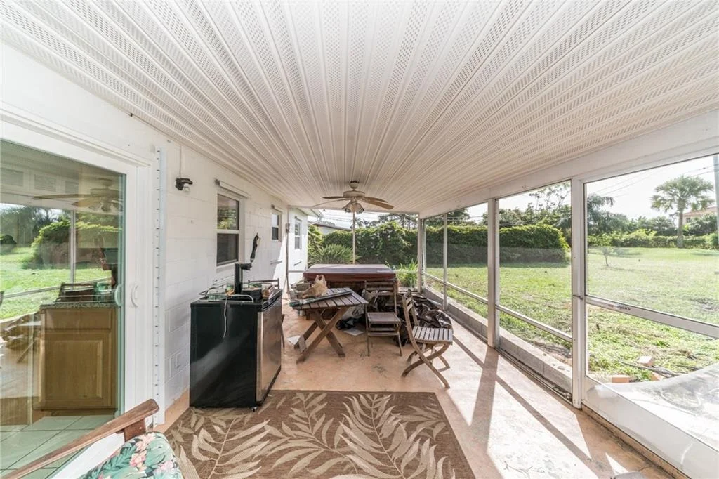 Photo of 2350 NW Sunset Boulevard