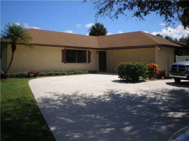 Photo of 3163 SE Quanset Circle