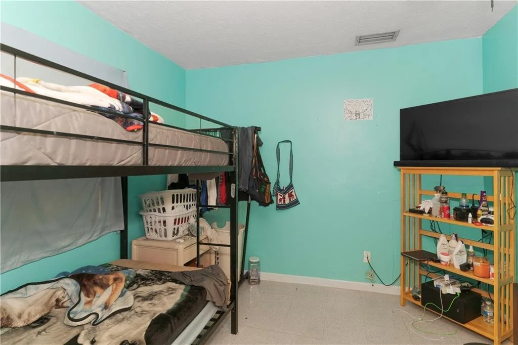 Photo of 707 SE Hibiscus Avenue