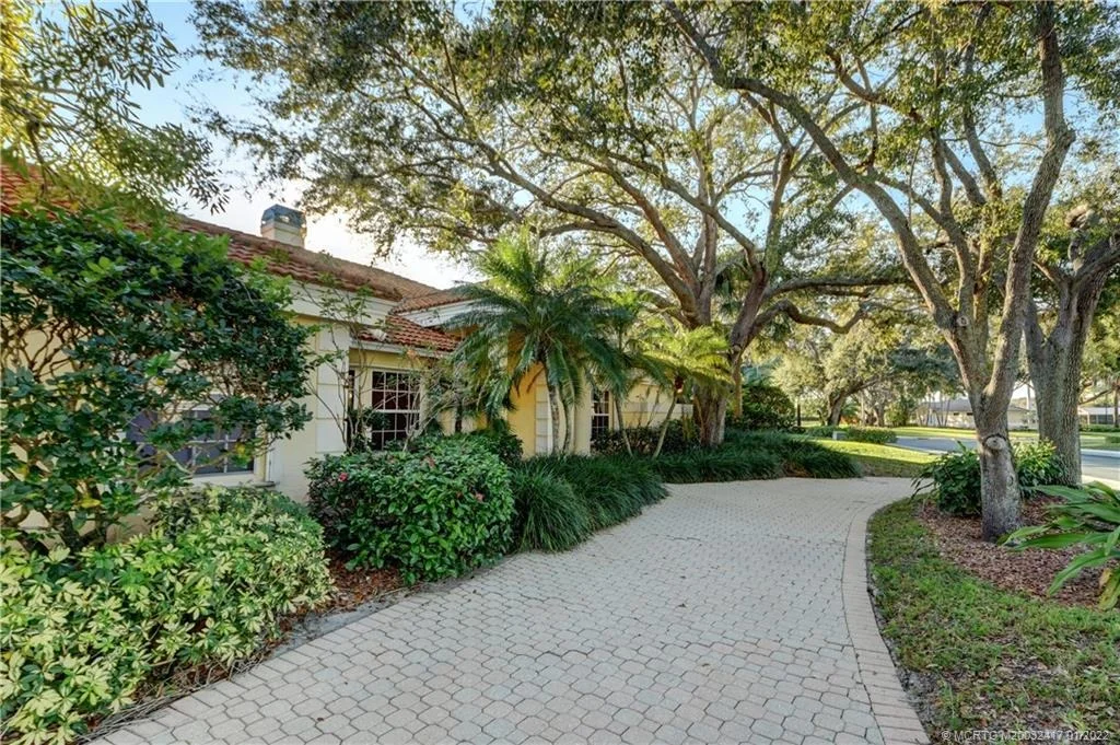 Photo of 2765 Tecumseh Drive