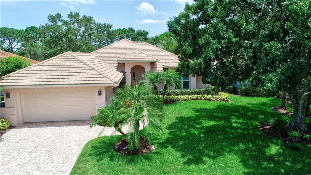Photo of 3509 SE Cambridge Drive