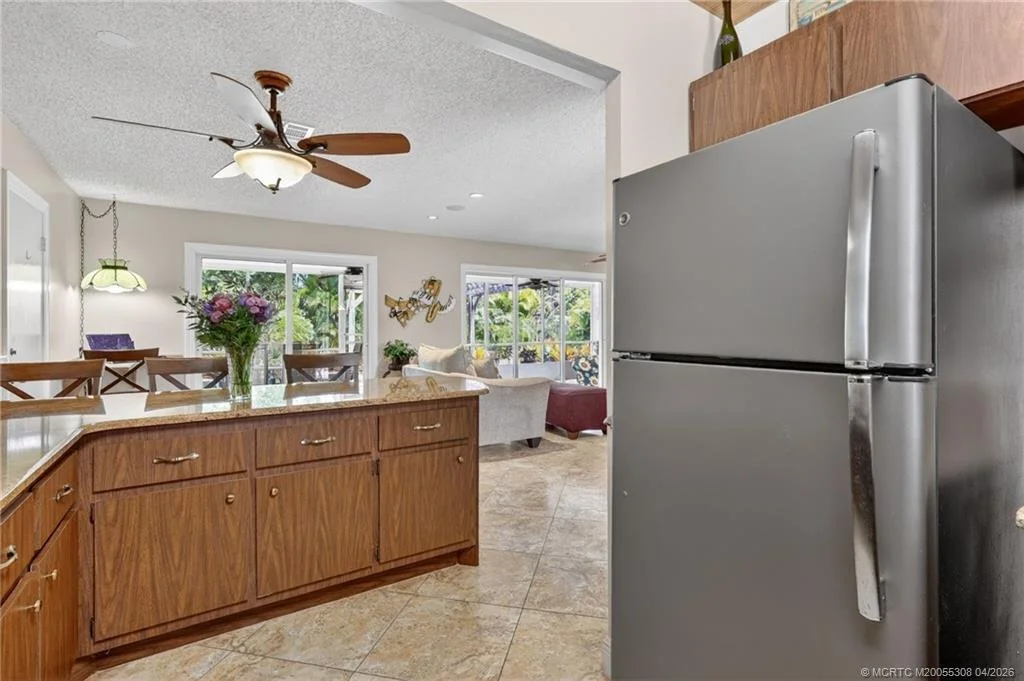 Photo of 330 SW Winnachee Drive