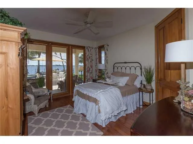 Photo of 22 CASTLE HILL Way