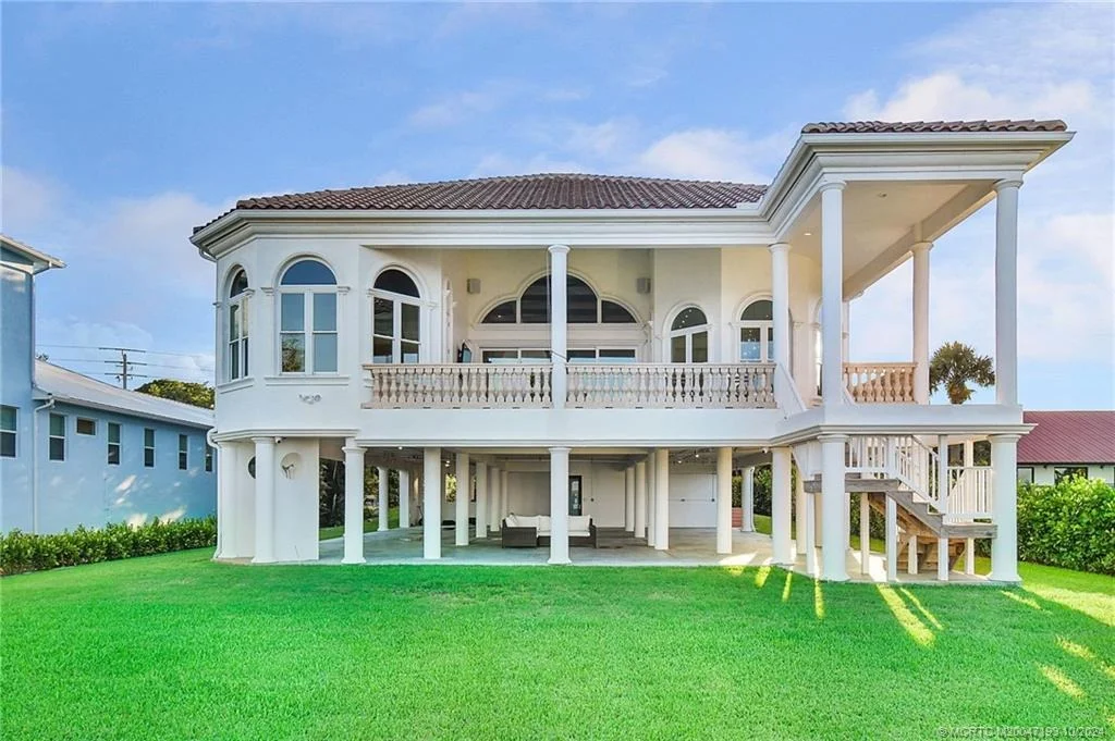 Photo of 102 N Sewalls Point Road