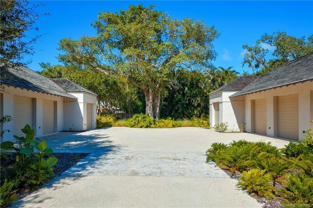 Photo of 109 S River Road