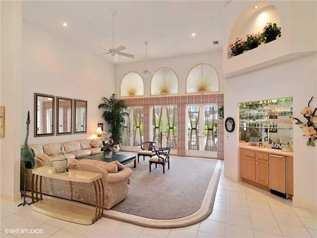 Photo of 6970 SE Harbor Circle