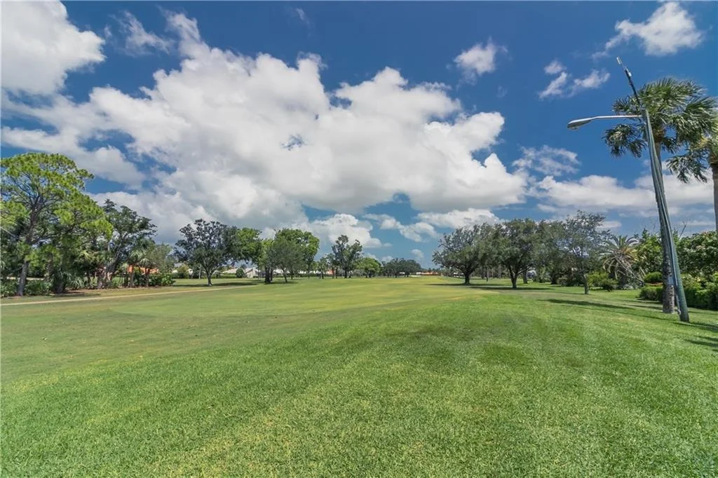 Photo of 2821 SE Fairway W