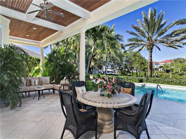 Photo of 6978 SE Harbor Circle