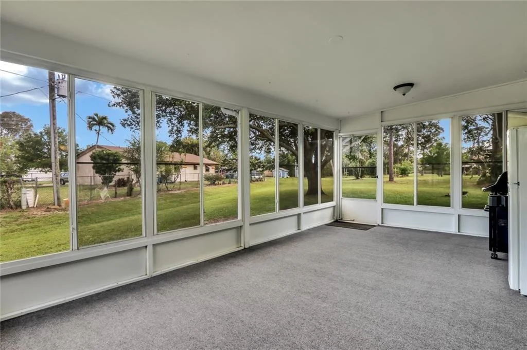 Photo of 2916 SE Paramount Place