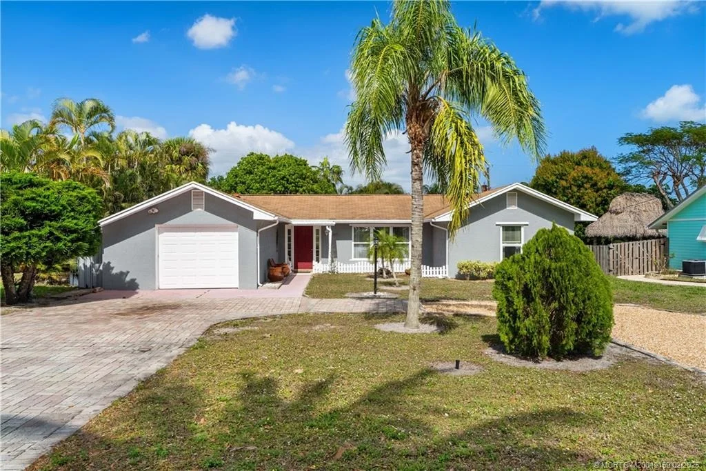 Photo of 4805 SE Manatee Terrace