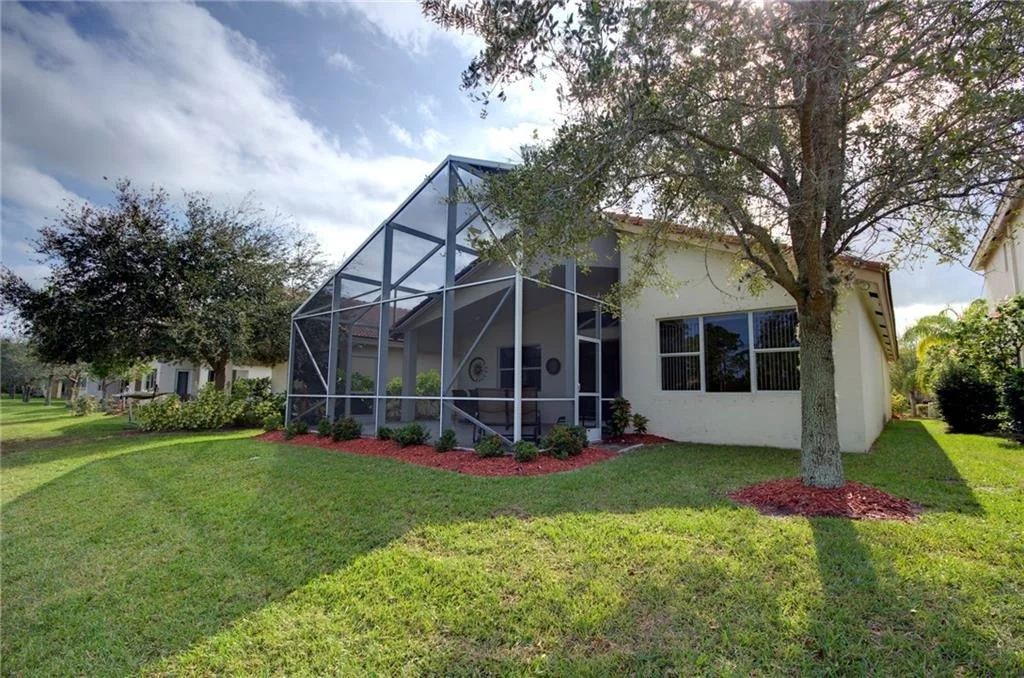 Photo of 1245 SE Fleming Way