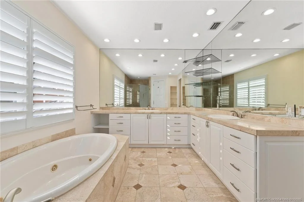 Photo of 23 Castle Hill Way